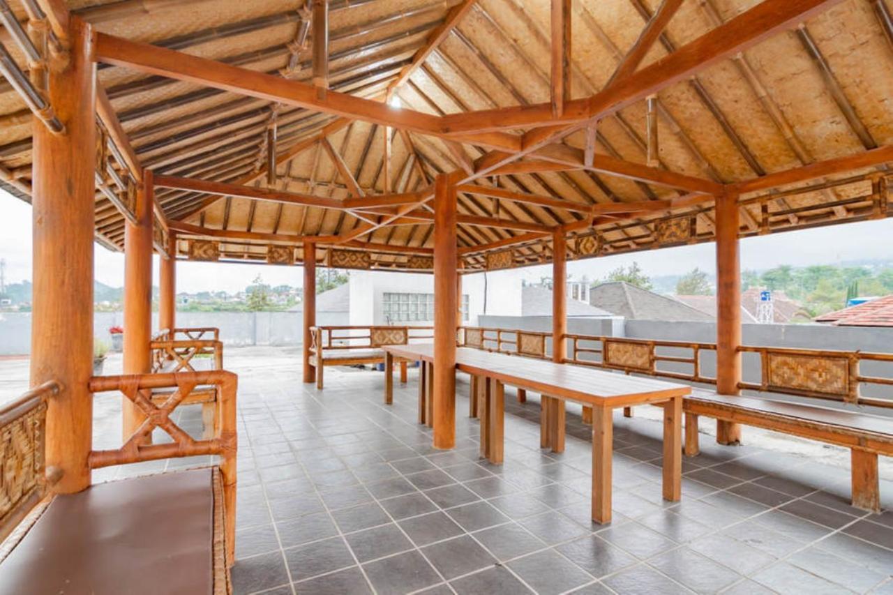 Reddoorz Near Lembang Park & Zoo 2 Hotel Luaran gambar